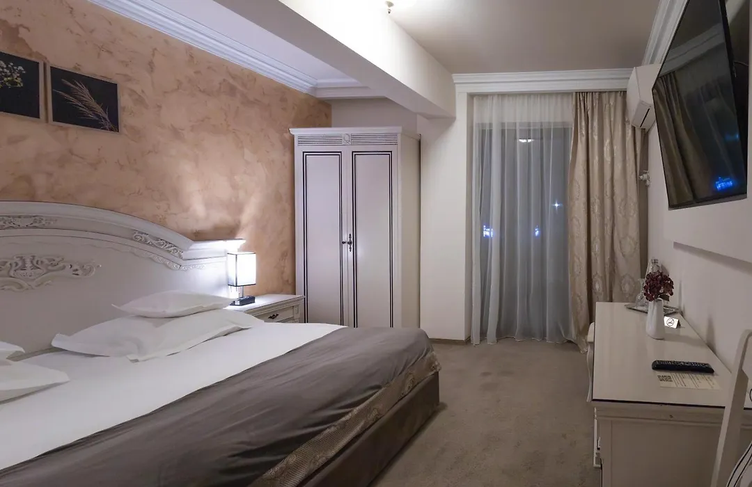 Hotel Eden-1